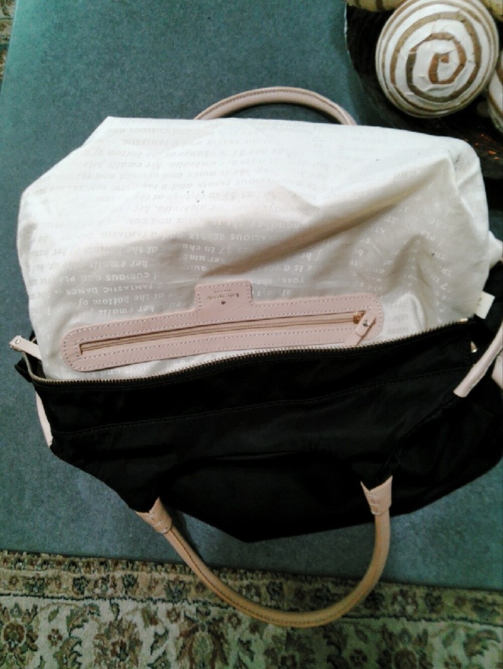 kate spade Black Tote with Cream Handles EUC Story Book Lining - Picture 5 of 6